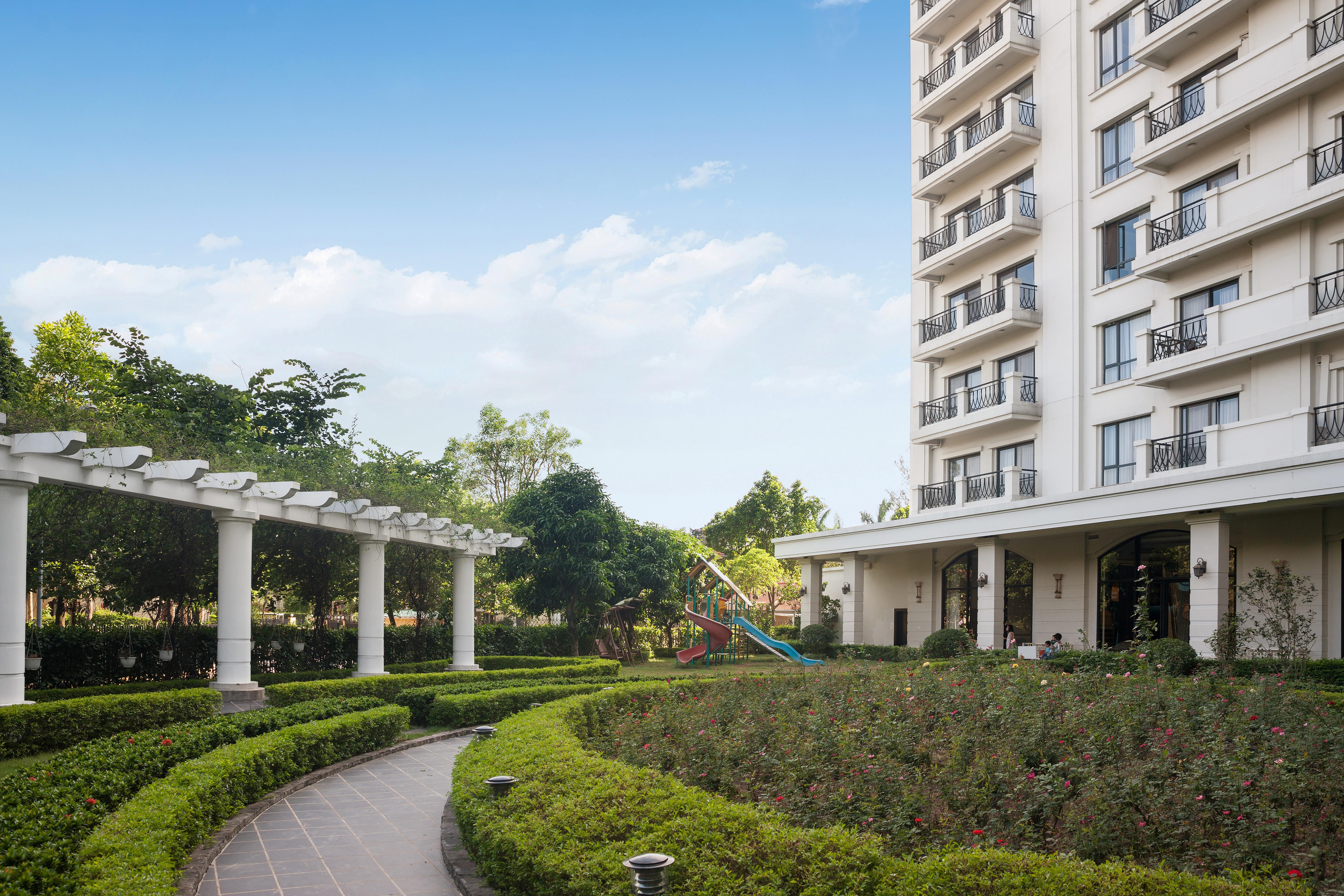 Elegant Suites Westlake, Hanoi